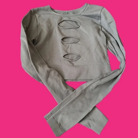 Garage Long Sleeve Crop Top - Picture 2 of 4